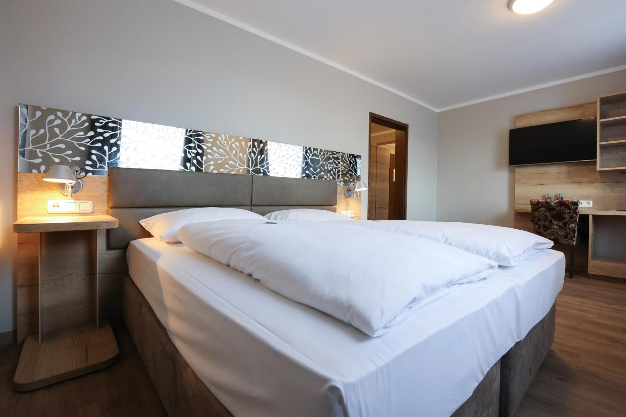 Arthotel Ana Flair Нёрдлинген Экстерьер фото
