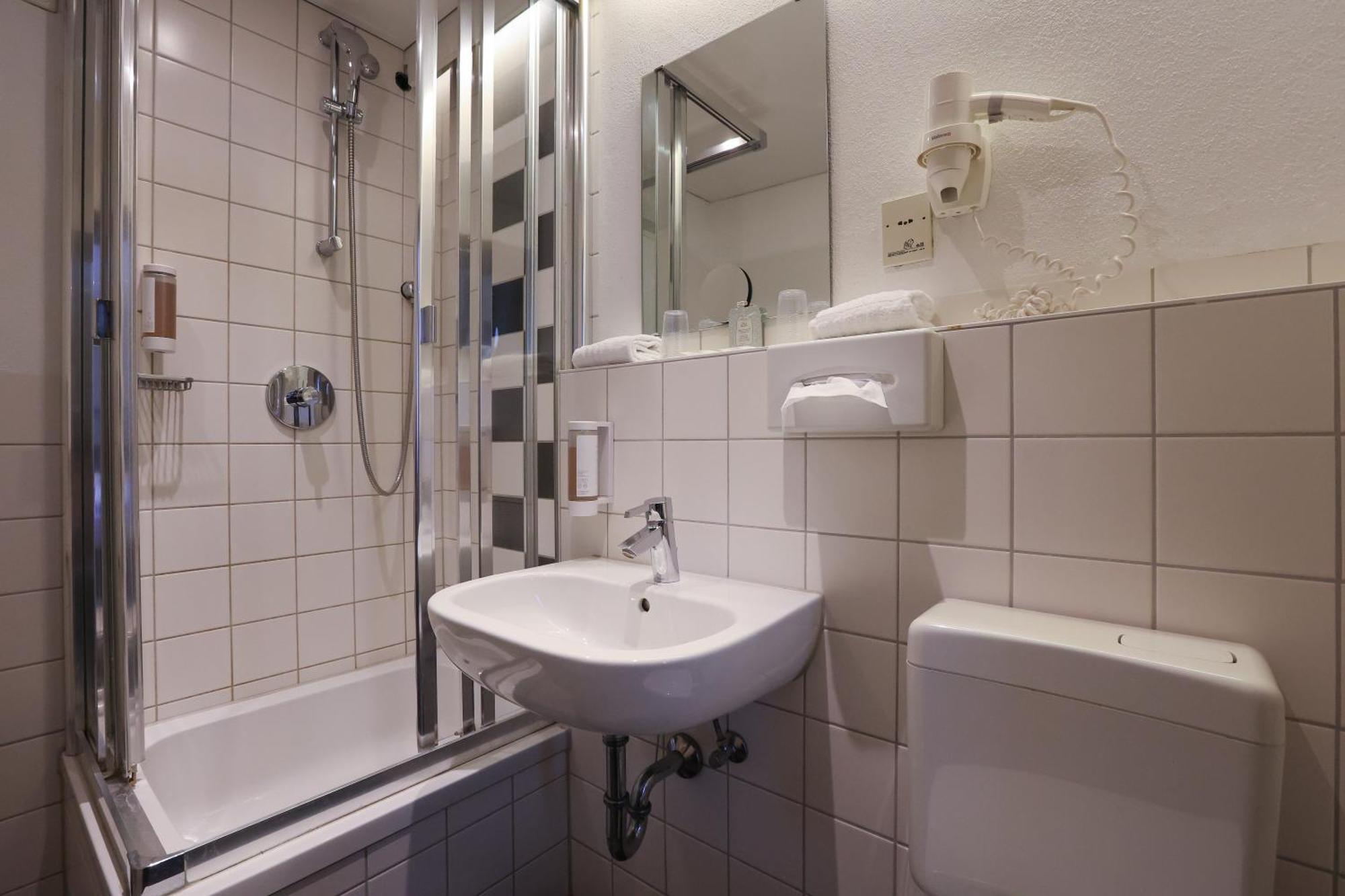 Arthotel Ana Flair Нёрдлинген Экстерьер фото